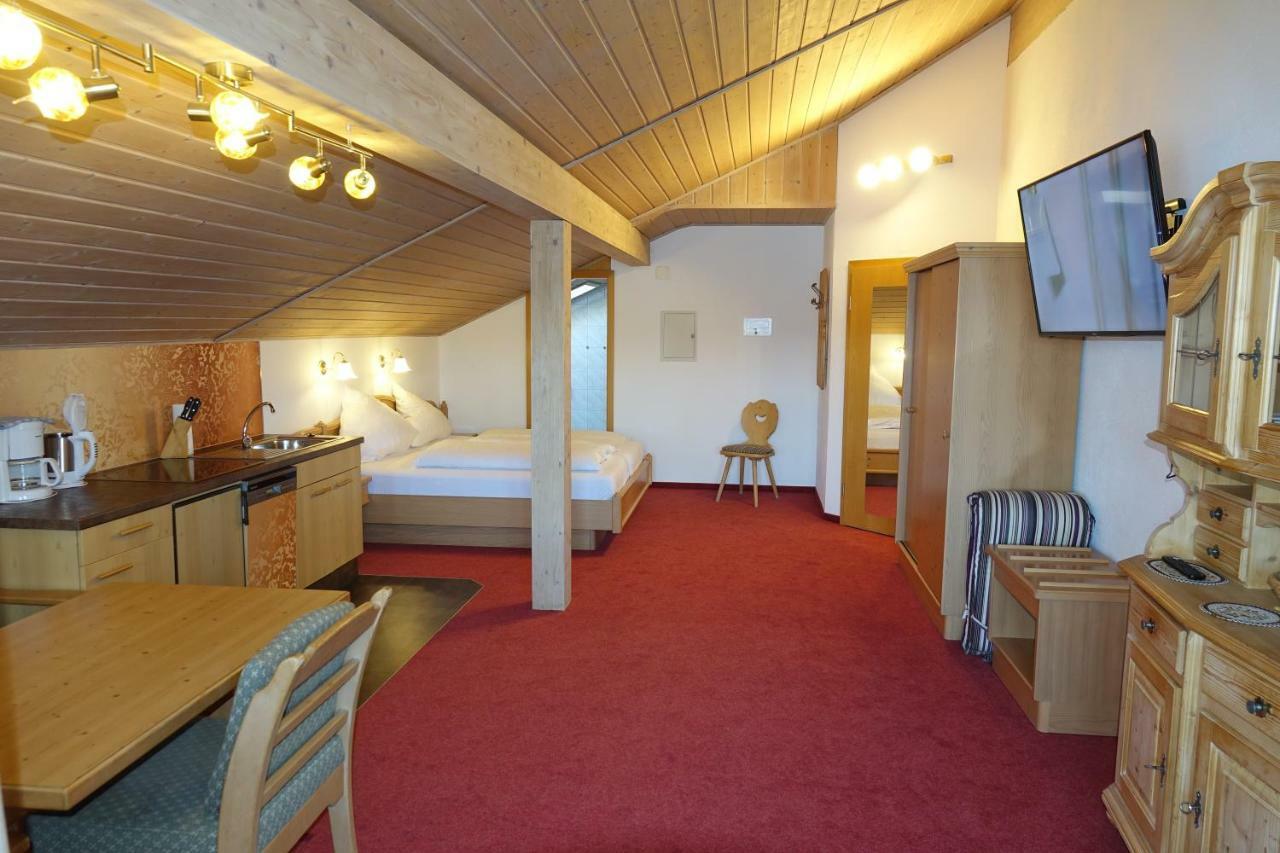Gaestehaus Guggomos "Hopfen Am See" Fussen Luaran gambar