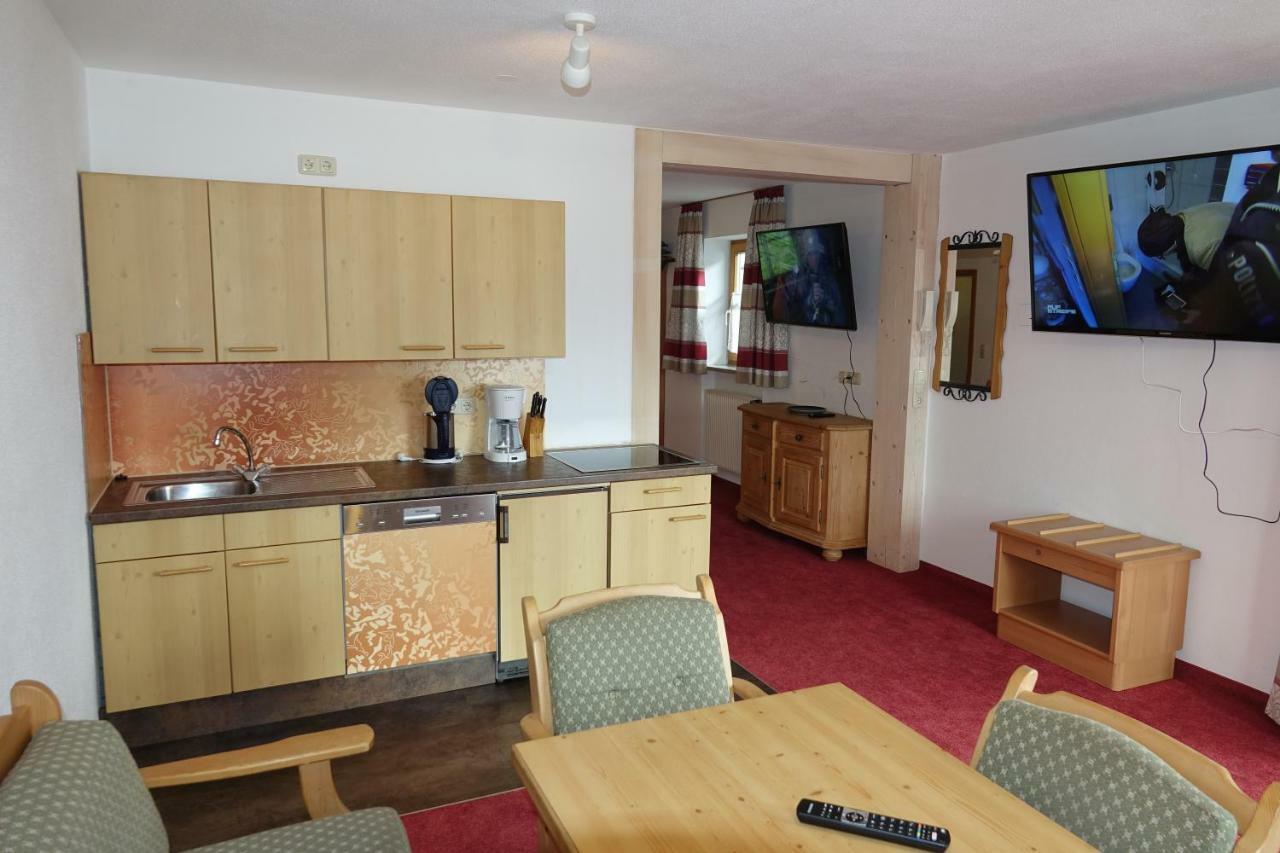 Gaestehaus Guggomos "Hopfen Am See" Fussen Luaran gambar